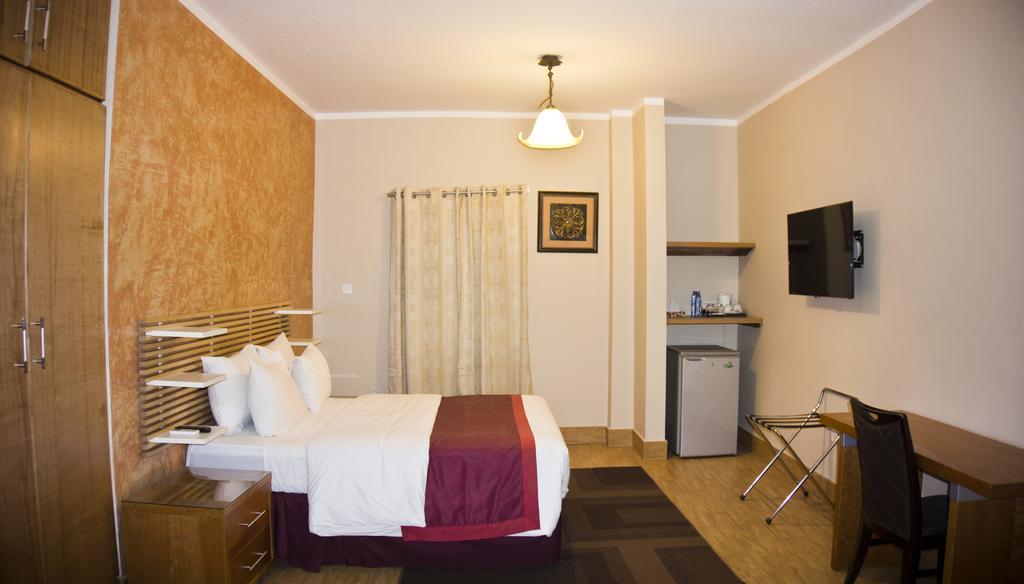 Tropical Enclave Hotel Accra Exterior photo