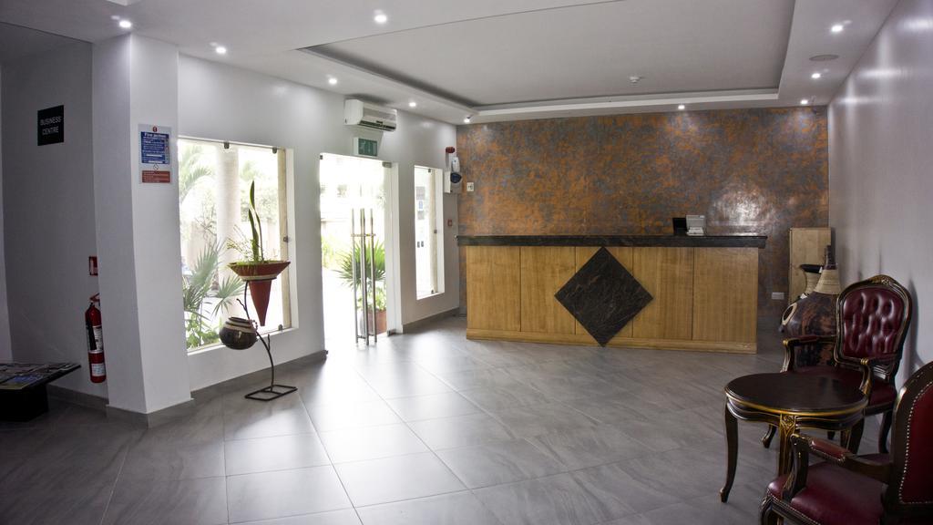 Tropical Enclave Hotel Accra Exterior photo