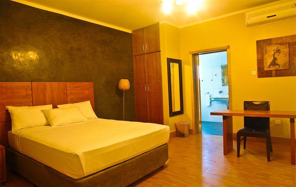 Tropical Enclave Hotel Accra Exterior photo