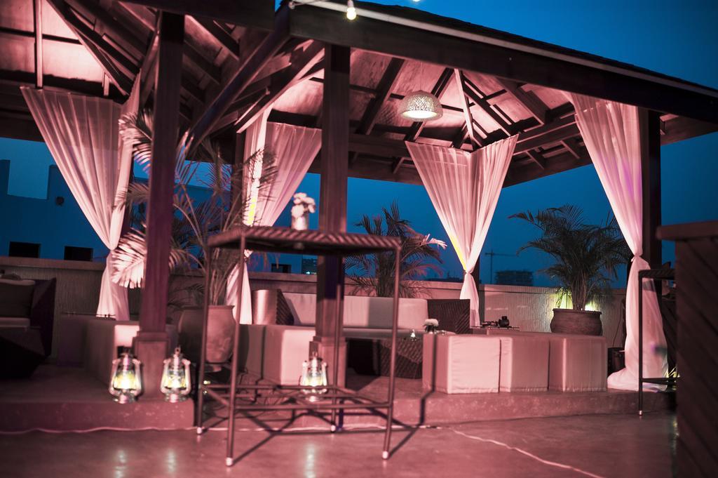 Tropical Enclave Hotel Accra Exterior photo