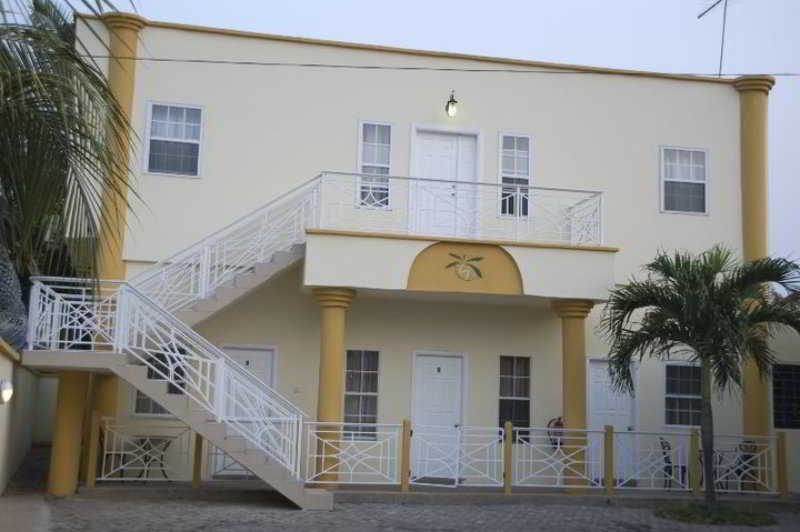 Tropical Enclave Hotel Accra Exterior photo